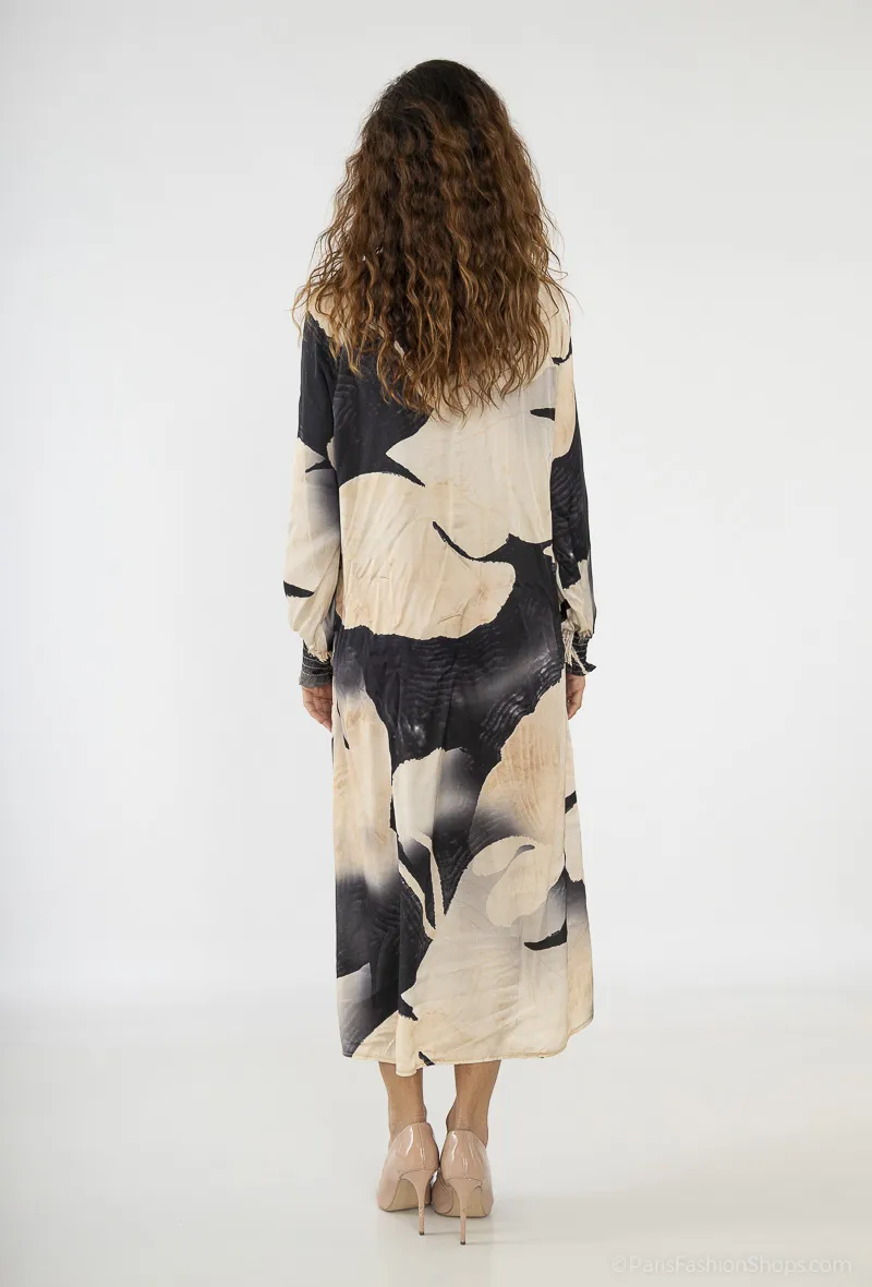 Kleid mit elastischem Kragen