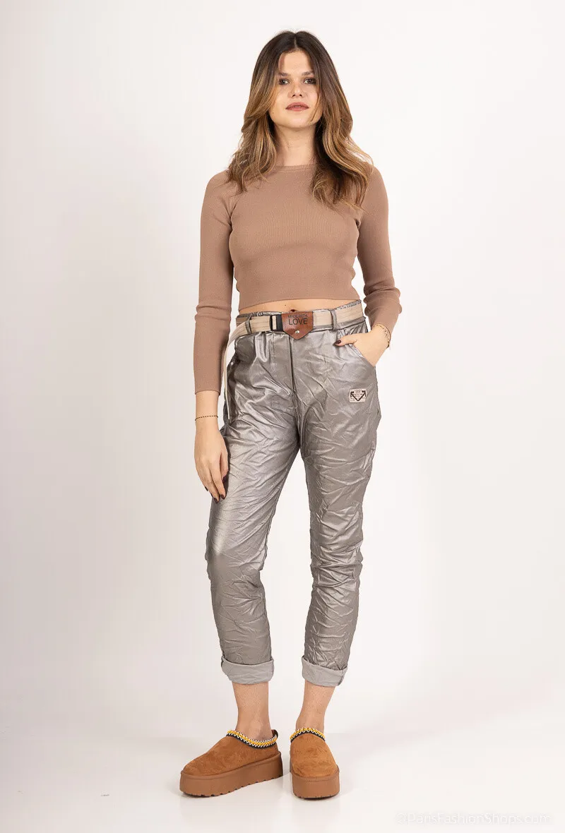 Kunstlederhose mit Gürtel