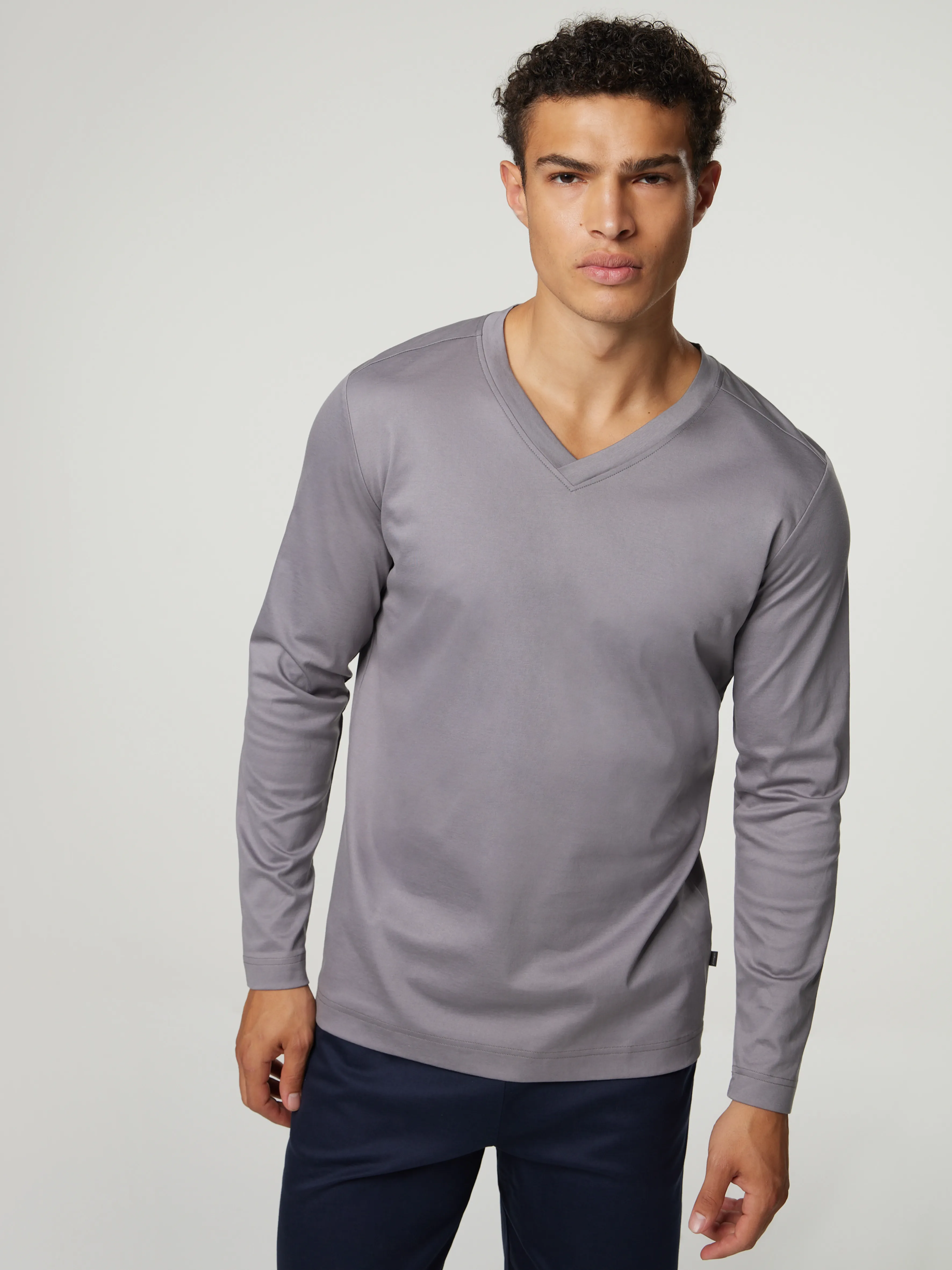 Langarmshirt mit V-Ausschnitt